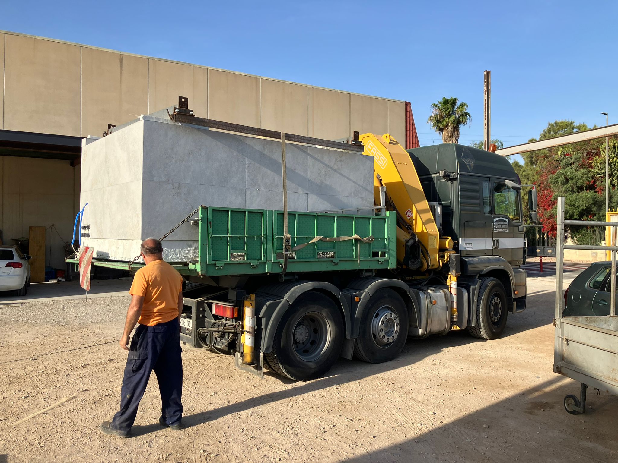 Piscina prefabricada para patio interior lista para transporte - Torrevieja
