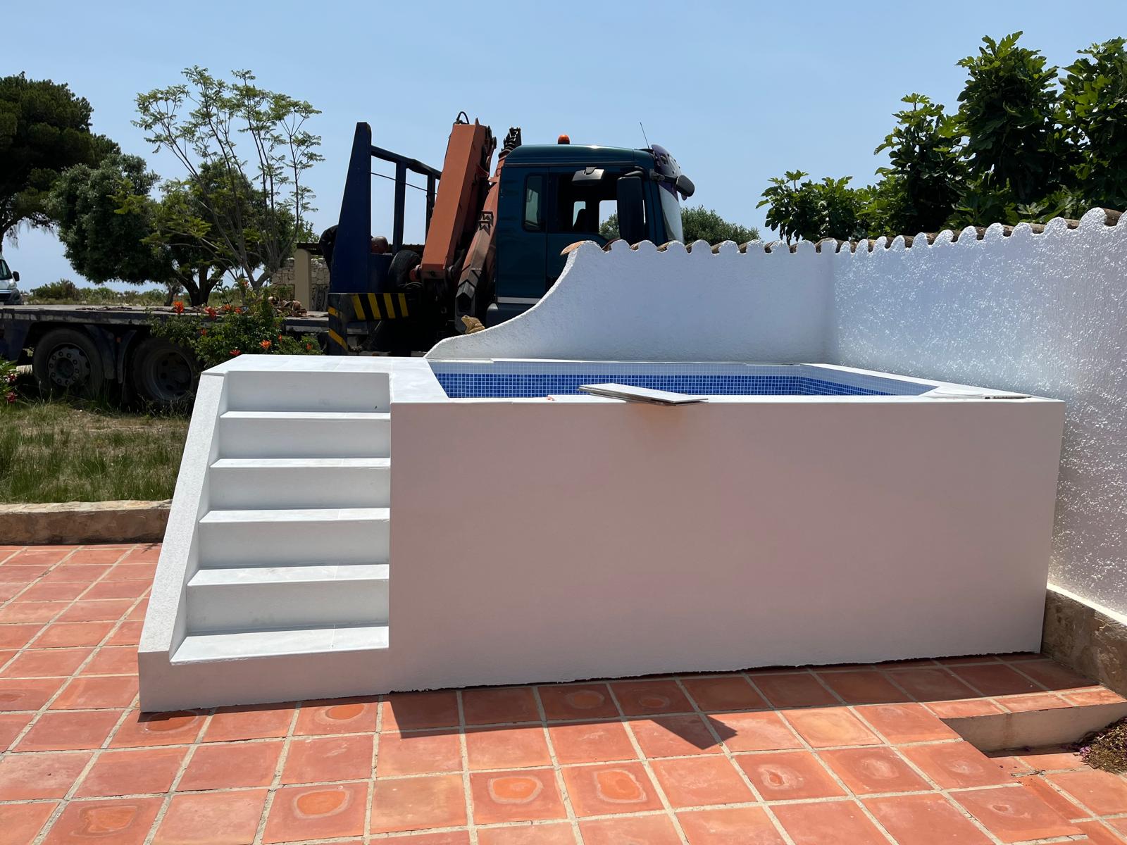 Piscina elevada en su emplazamiento - Serenity Jávea